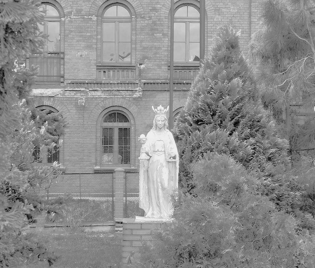 matka boska w koronie