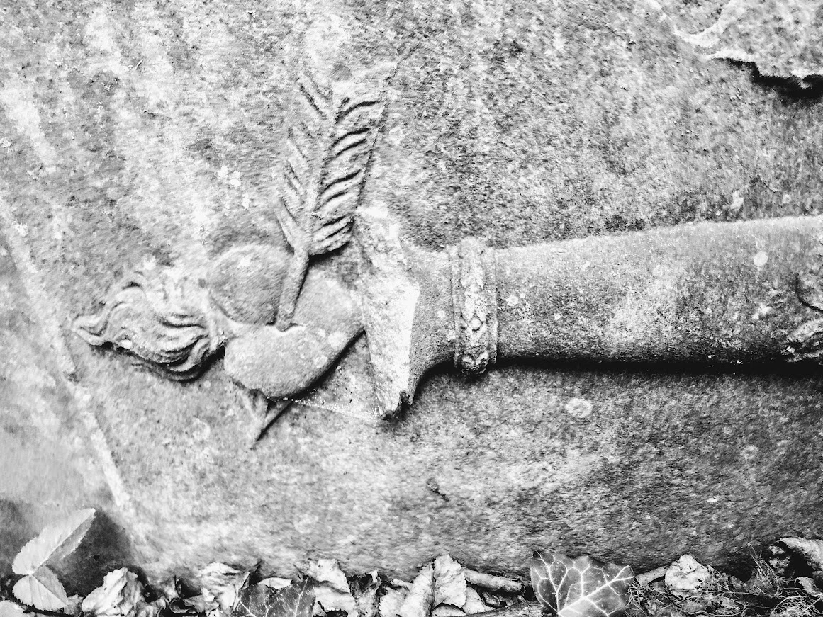 serce przebite strzałą