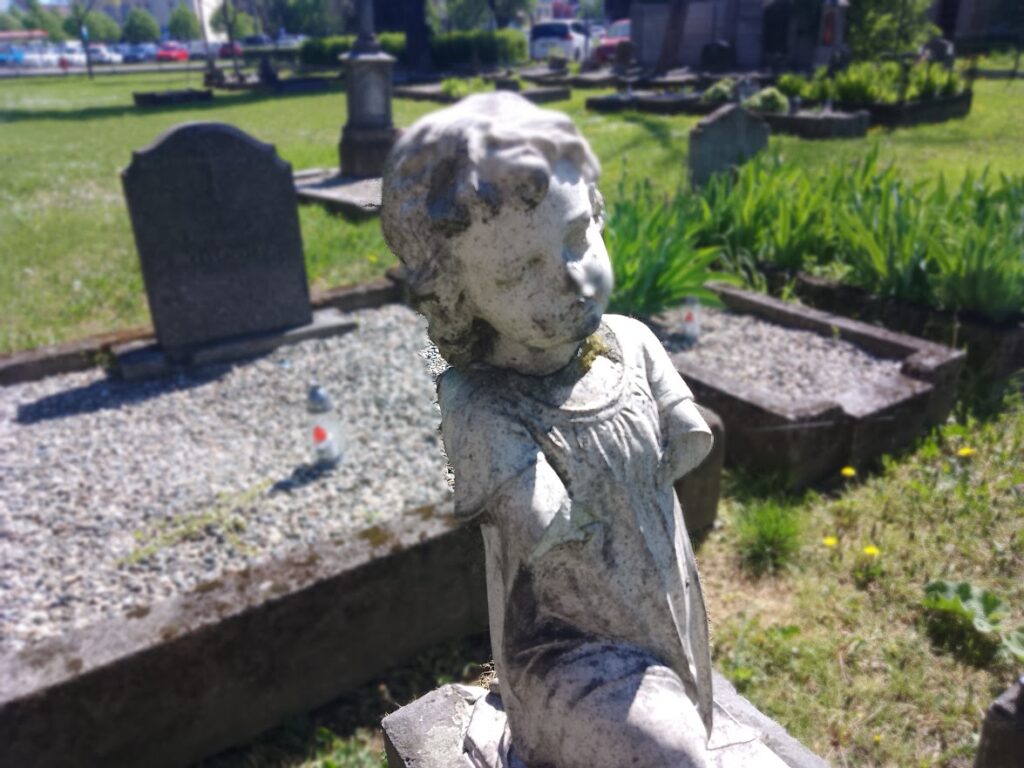 figurka aniołka